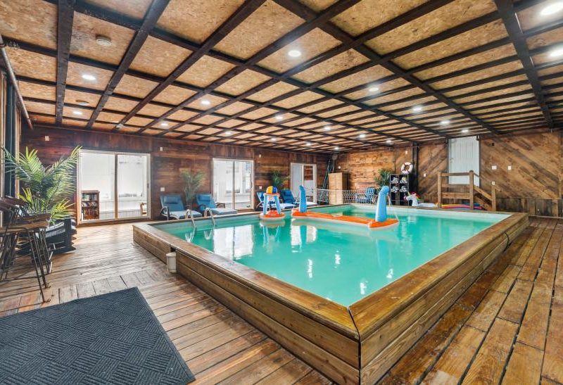 Dover Luxe, Heated Pool, Hot-Tub - West Dover, Vermont