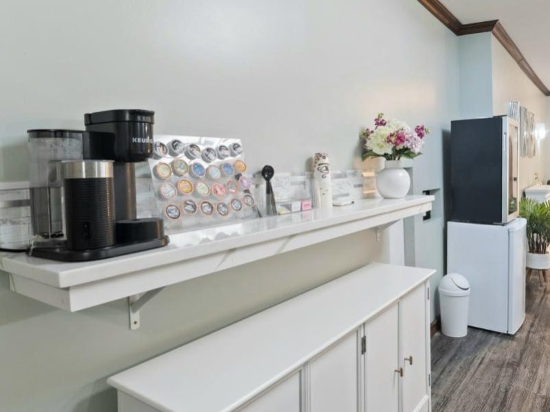 Unwind Apt, Spa, Sauna - Baltimore, MD