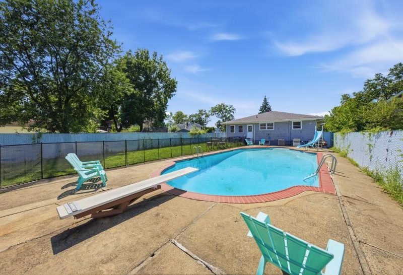 Cardinal Villa, Heated Pool - Rahway, NJ