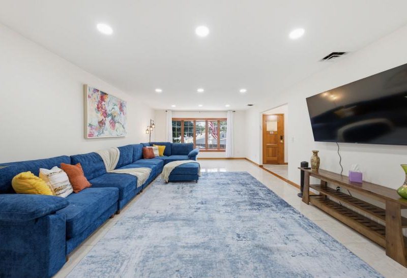Cardinal Villa, Heated Pool - Rahway, NJ